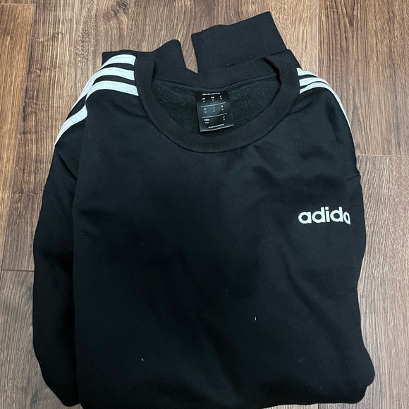 Adidas Crewneck - Picture 2 of 3
